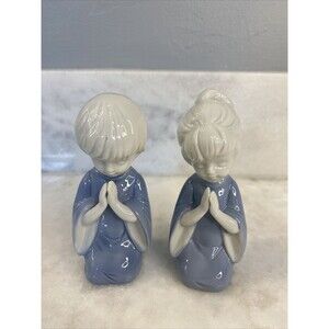 Vintage Pair Praying Children Boy Girl Blue White Porcelain Figurines